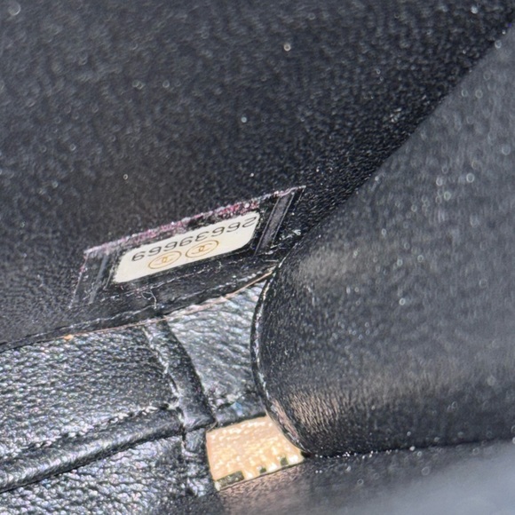 *SOLD*CHANEL Caviar Quilted Medium CC Filigree Vanity Case - NWT - Picture 7 of 12